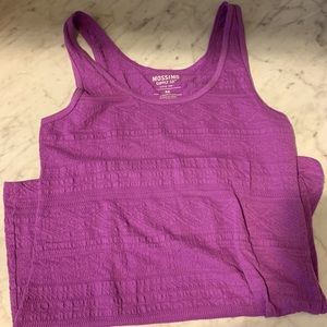 Mossimo Fitted Laying Tank